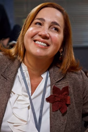 A Inocente de Brasília, personagem de Claudia Jimenez em As Brasileiras