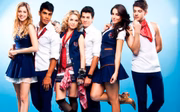 O grupo era composto por Arthur Aguiar, Lua Blanco, Chay Suede, Mel Fronckowiack, Micael Borges e Sophia Abrahão
