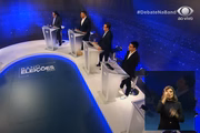Candidatos participam de debate