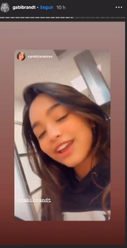 Ela foi salva pela amiga Carol Cisneiros 