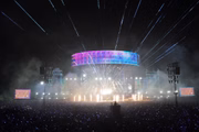 Palco montado para o concerto musical 