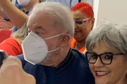 Lula criticou quem tenta emplacar uma terceira via para as eleições