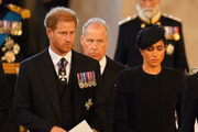 O príncipe Harry e Meghan Markle foram rebaixados no site da família real 