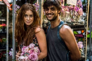 Eliza (Marina Ruy Barbosa) e Jonatas ( Felipe Simas) em Totalmente Demais