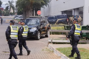O Grupo de Pronta Intervenção (GPI) da Polícia Federal e PMDF fazem a segurança dos acessos da sede da PF para receber o ex-presidente Jair Bolsonaro
