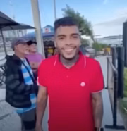 Imagens de MC Kevin antes da queda 