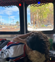 Os dois estão viajando por Amsterdã, na Holanda