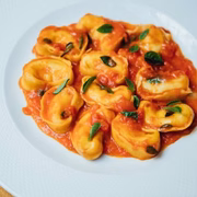  Tortelloni di mozzarella di bufula