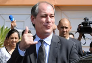 Mais tarde, filiou-se ao Partido da Social Democracia Brasileira (PSDB) e disputou a prefeitura de Fortaleza. Eleito, tomou posse do cargo em 1989. No ano seguinte, ganhou a eleição para governador do Ceará e tornou-se o segundo chefe do Executivo estadual mais novo do país à época