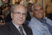 Frejat e Roriz no TRE-DF, em foto de 5 de julho de 2010. Naquele ano, Roriz foi impedido de concorrer pela Lei da Ficha Limpa 