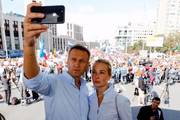 Casal Alexei Navalny e Yulia durante protestos na Rússia