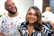 Preta Gil e Gominho posam juntos e sorridentes para as redes sociais