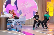  A influencer, que está grávida do terceiro filho, aproveitou a oportunidade para fazer o ultrassom de seu terceiro filho, José Leonardo, na televisão.