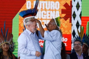 Presidente Lula participou de evento com indígenas em Brasília em abril