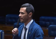 Senador Cleitinho pode ganhar eleição de Minas, segundo petistas