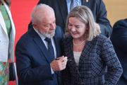 Lula e sua nova ministra, Gleisi Hoffmann