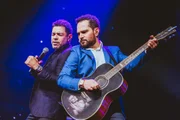 Zezé Di Camargo e Luciano não se falam em bastidores de show, diz site