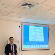 O médico também é titular de especialista em medicina esportiva pela Sociedade Brasileira de Medicina do Esporte e do Exercício
