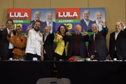 Fernando Haddad (PT), Marina Silva (Rede), Guilherme Boulos (PSol), Cristovam Buarque (Cidadania), Luciana Genro (PSol), Lula (PT), João Vicente Goulart (PCdoB) e Henrique Meirelles (União Brasil) 
