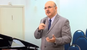 Milton Ribeiro anunciou que volta das aulas presenciais nas universidades ocorrerá no dia 1° de março de 2021