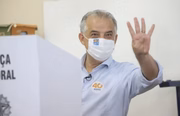 Márcio França (PSB) – O ex-governador reafirmou que, “apesar das especulações”, segue como pré-candidato do partido ao governo de São Paulo. No Twitter, França fez post afirmando que tem “projeto para SP e muito apoio”