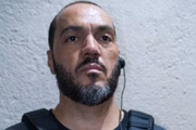 Belo como personagem da série Veronika