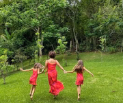Giovanna e as filhas Sofia e Antônia, de 9 anos