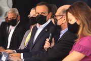 João Doria afirmou que 12 estados já pediram doses da Coronavac