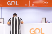 Gol ofereceu voo já no meio da partidad 