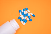 De acordo com a Pfizer, a pílula tem 89% de eficácia na prevenção de hospitalizações e mortes de pacientes de alto risco contaminados pela Covid-19