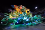 Integrantes da Acadêmicos do Grande Rio se apresentam durante os desfiles do Carnaval de 2025