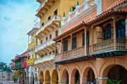 A cidade colorida tem muito a oferecer, principalmente para quem gosta de bater perna 