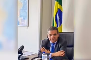 Na data, o comunicador passou para a função de secretário de Desburocratização, muito próximo de Guedes e responsável pela plataforma Gov.br