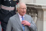 A majestade está com 76 anos