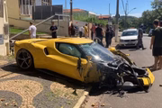Ferrari 296 GTB que bateu em Campinas