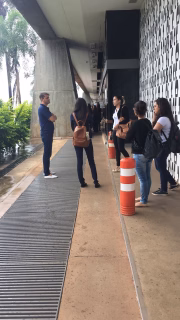 Na região central da capital federal, trabalhadores deixaram os prédios