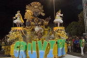 Imagens do desfile da Gruvipi em 2023