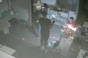 Criminosos arrombam cofre em fábrica de joias no interior