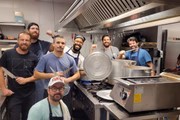 Chefs de cozinha voluntários no RS