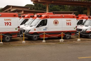 O Samu foi acionado, mas, quando a ambulância chegou, mãe e filho já tinham sido levados para o hospital