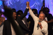 Lula completou 77 anos dias antes do segundo turno