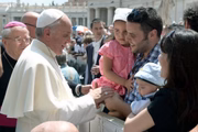 2014: Papa Franciso promove o sínodo extraordinário sobre a família