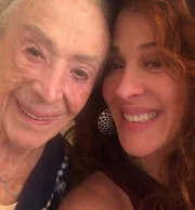 A atriz usou seu Instagram para lamentar a partida