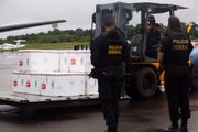 Cargas com doses da vacina contra a Covid-19 para imunizar indígenas da reserva Umariaçu, que pertence ao município de Tabatinga, Amazonas