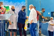 Leonardo Pinho em evento com Lula em 2022