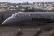 Cerca de 40 policiais federais penais fazem a escolta até a penitenciária