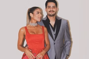 Hariany Almeida e Matheus Vargas posam durante a comemoração dos 50 milhões de seguidores de Virginia Fonseca