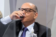 Diretor do Butantan, Dimas Covas, em depoimento na CPI da Covid