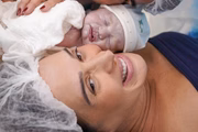 Claudia Raia dá à luz Luca, seu terceiro filho - Metrópoles