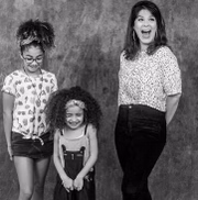 Samara e as filhas, Alícia e Lara